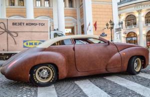 В Москве продается кожаный автомобиль за 40 млн. рублей
