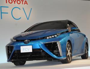 Водородная модель  Toyota будет стоить 2 300 000 рублей