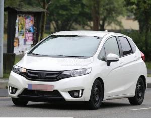 Рассекречена евроверсия Honda Jazz нового поколения