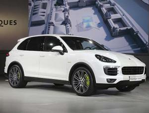 Париж 2014: знакомимся с гибридным Porsche Cayenne S