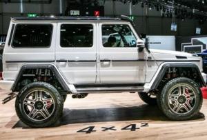 Mercedes представил в Женеве новый G500 4×4²