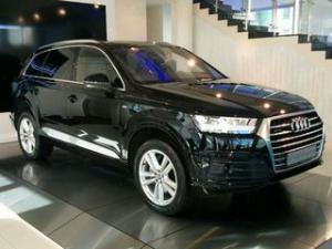 Москвичей познакомили с новым кроссовером Audi Q7