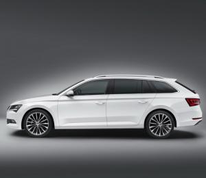 В Сети показали новый универсал SKODA Superb Combi В Сети показали новый универсал SKODA Superb Combi