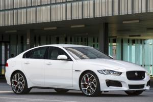 С 1 июля стартуют продажи Jaguar XE от 1 919 000 рублей