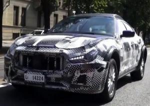 Кроссовер Maserati Levante проходит тест в Италии