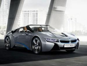 У гибридного BMW i8 снесут крышу