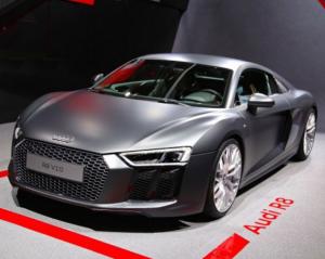 Audi R8 2017 года от 162 000 долларов США