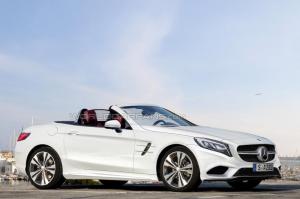 25 февраля стартовали продажи родстеров Mercedes-Benz SLC и SL