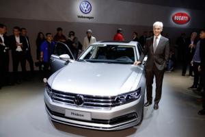 Представили четырёхдверное спортивное купе Volkswagen Phideon