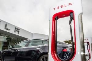 В России открываются 5 электрозаправок Supercharger В России открываются 5 электрозаправок Supercharger
