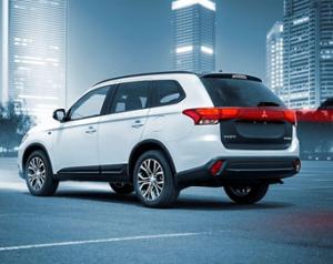 В России стартовали продажи особой версии Mitsubishi Outlander В России стартовали продажи особой версии Mitsubishi Outlander