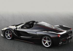  В Париже представят открытый LaFerrari Aperta