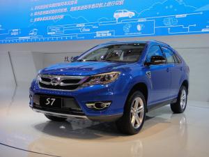 В начале 2017 года стартуют продажи JAC S7 