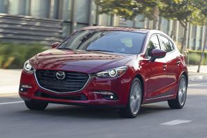 В России стартовали продажи новой модификации Mazda3 от 1 169 000 рублей