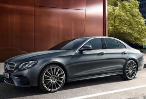 Mercedes-Benz E-Class - самый популярный премиальный авто у москвичей