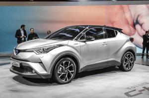 В России тестируют два экземпляра Toyota C-HR 