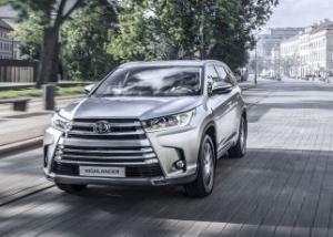 Объявлены цены и комплектации на новый Toyota Highlander