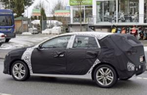 На тесты вывели новый KIA Ceed