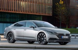 Российские дилеры Volkswagen готовятся к продаже седана Arteon 