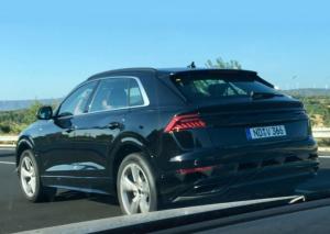 Фотошпионы поймали внедорожник Audi Q8 без камуфляжа