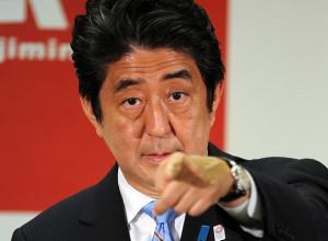 Премьер-министр Японии Абэ решает проблему пробок в Воронеже