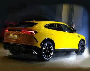 Москвичам представили кроссовер Lamborghini Urus