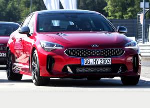 Kia Stinger поступили в автосалоны