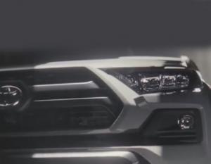 В Сети показали переднюю часть нового Toyota RAV4