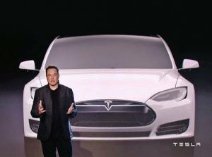 Анонсирован выпуск Tesla Model 3 с двумя моторами