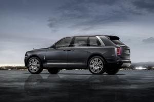 Rolls-Royce Cullinan‍ в России от 24 млн рублей