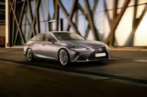 Осенью стартуют продажи нового Lexus ES 