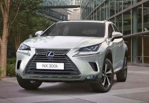 В России серьезно подорожал Lexus NX