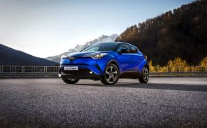 В России стартуют продажи нового Toyota C-HR