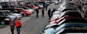 Россияне перестают покупать новые автомобили