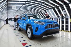 В Питере стартовал выпуск нового Toyota RAV4